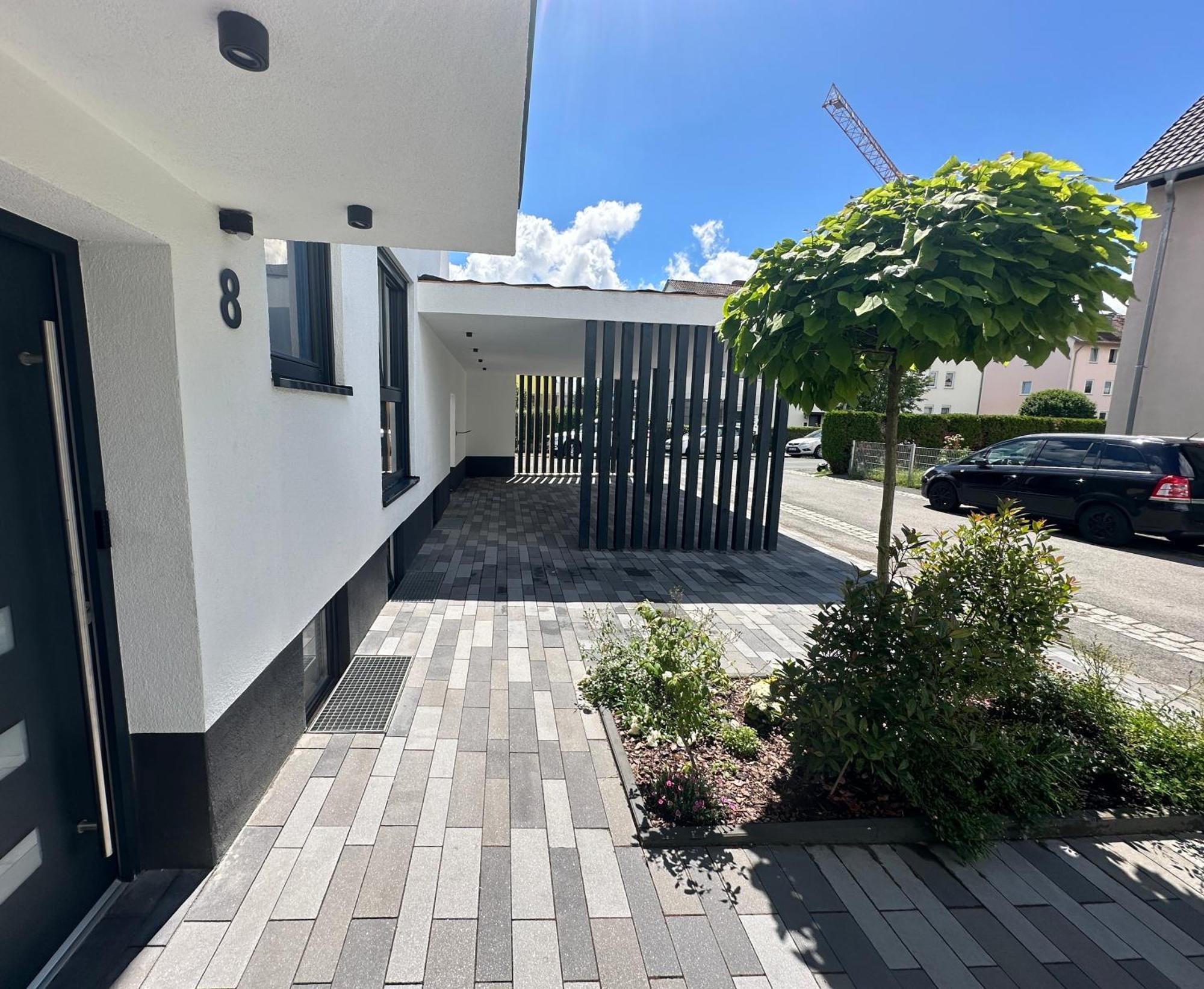 Dayyounglife Mit Terrasse Grill Parkplatz Nuremberg